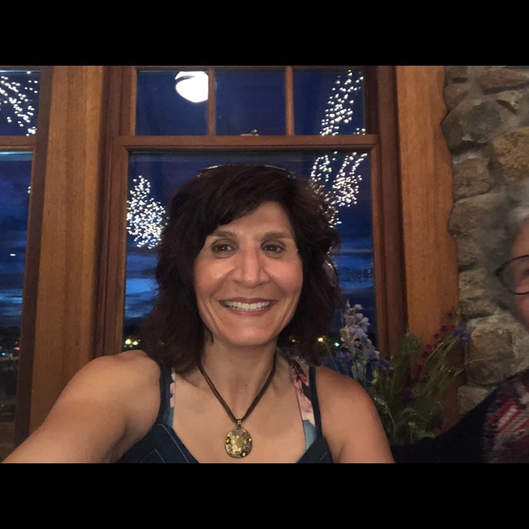 Meet your Posher, Angela - Picture 1 of 1